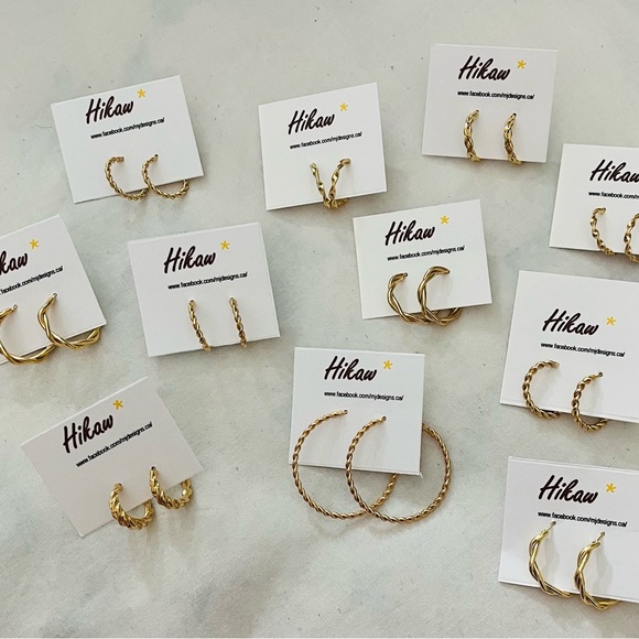 Earrings - Picture 1 of 1